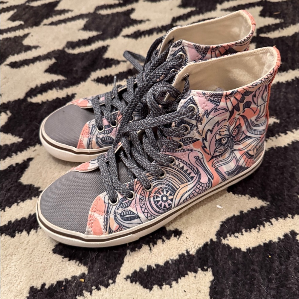 Inkkas Artistic Gray and Pink High-Top Sneakers